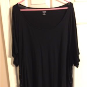 Ana Tunic. Ties on both sides. Worn once.